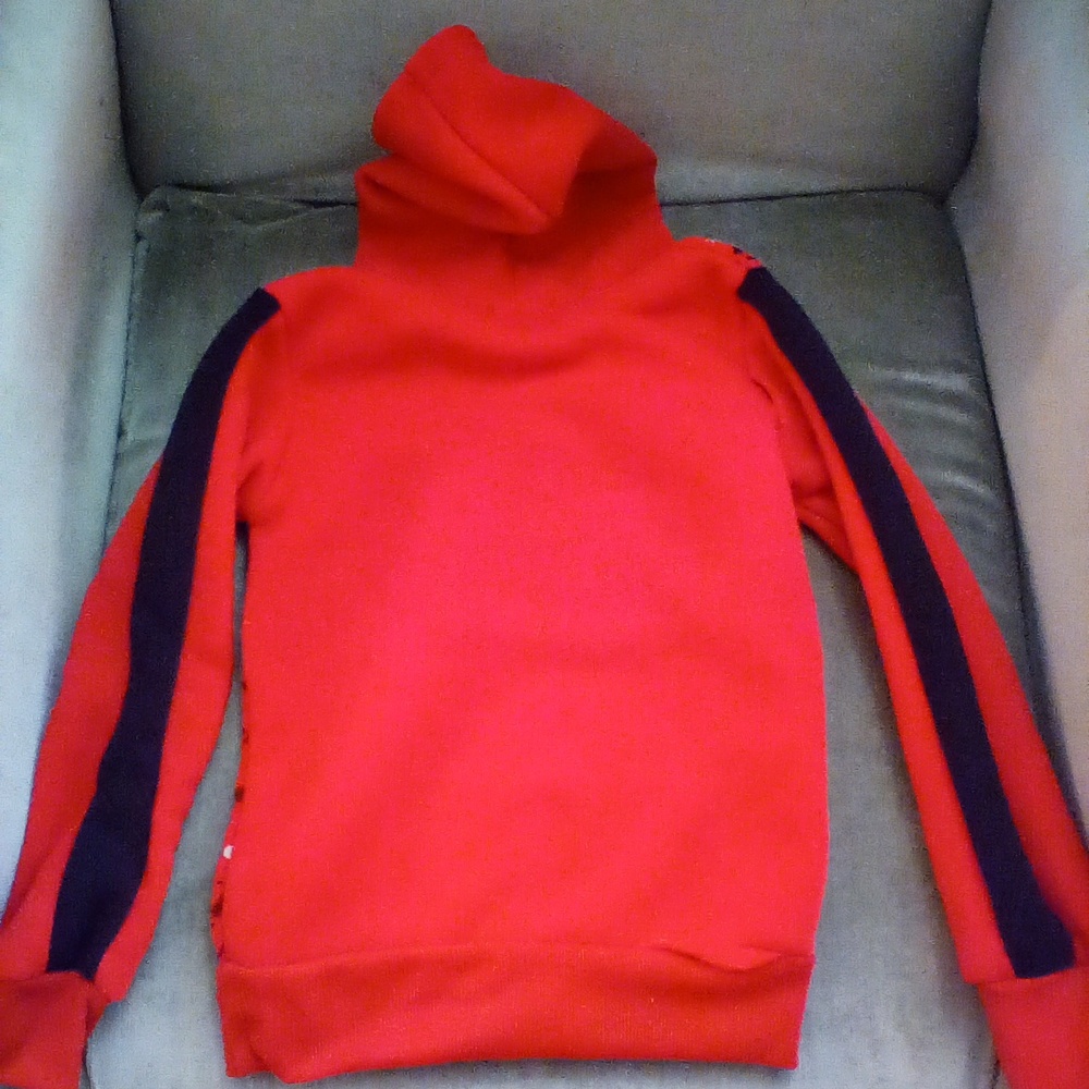Legend Hoodie - Picture 5 of 7